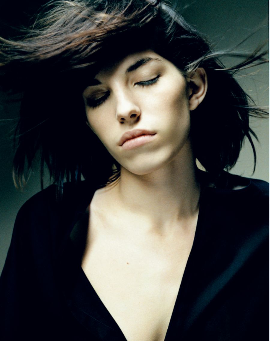 Le portrait de Lou Doillon
