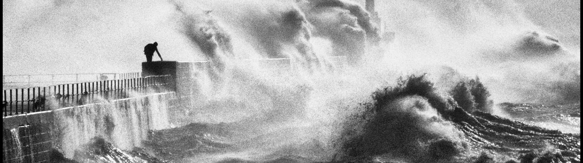 Vagues au Havre, Seine-Maritime, France, 1984 
